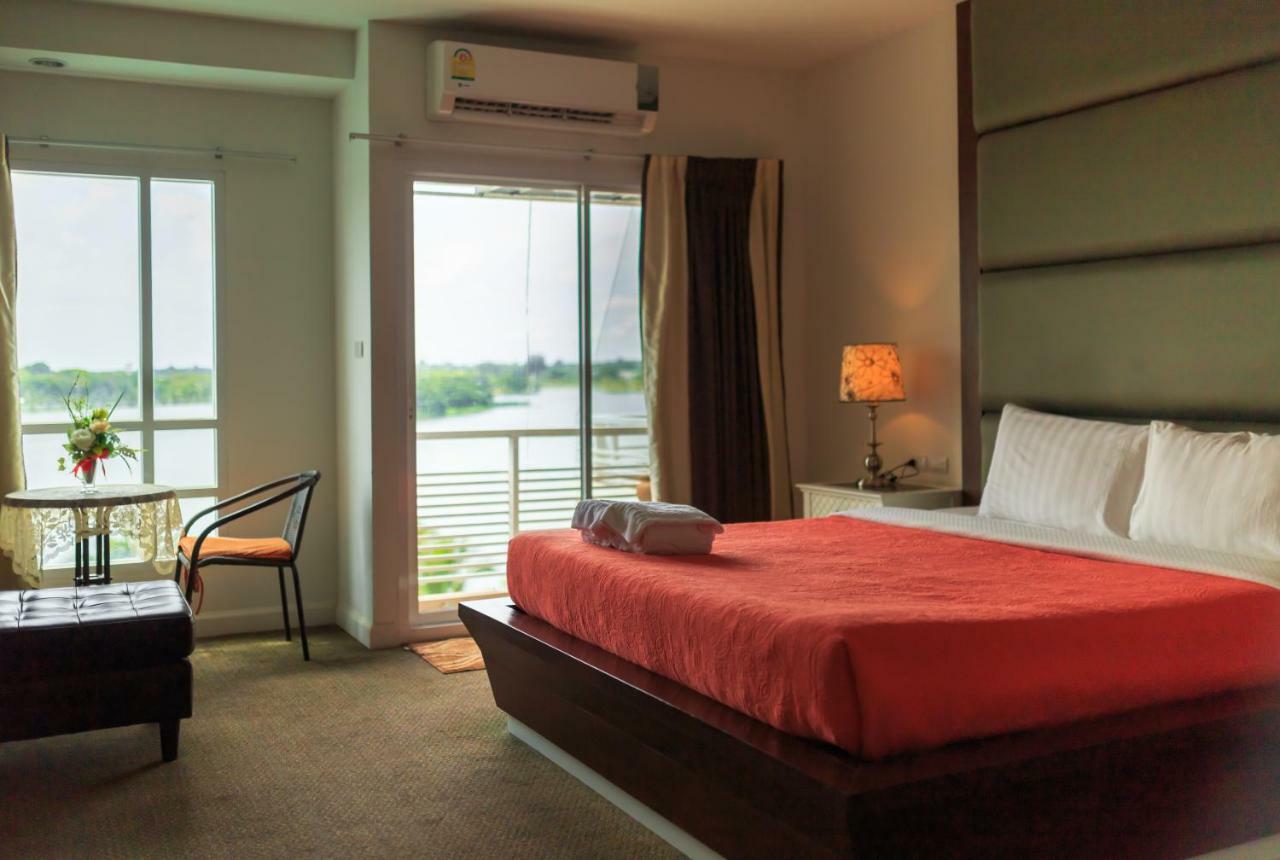 Kwan Ruen Park Hotel Nakhon Ratchasima Ngoại thất bức ảnh
